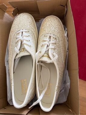 Keds Women's 10 The Platform Glitter Celebration Sneaker Shoe - Cream